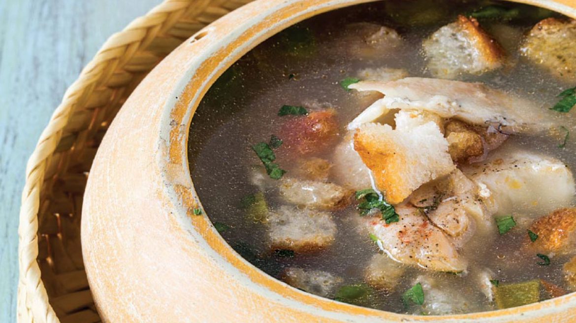 Sopa de cabeza de pescado